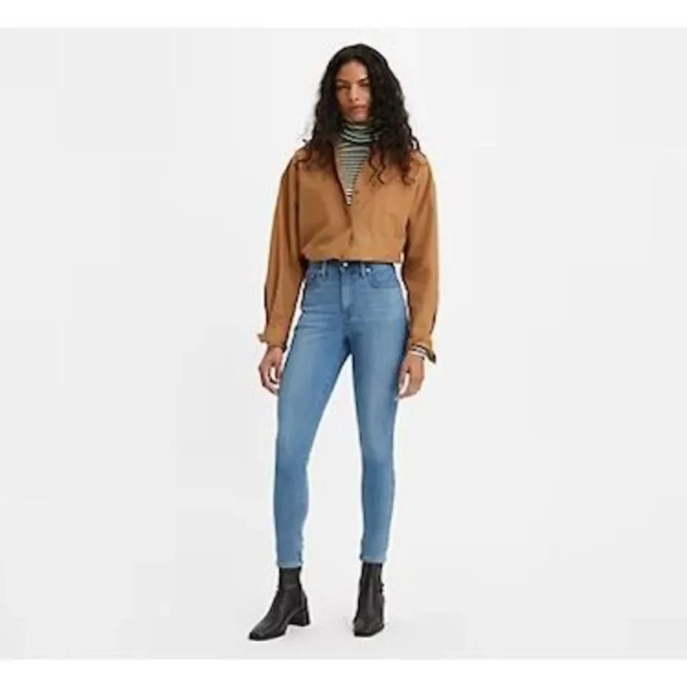 LEVE’S 721 HIGH RISE SKINNY WOMEN'S JEANS W24 / L30. - Picture 3 of 16